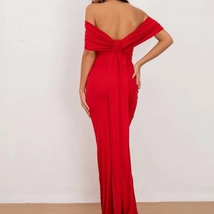 NWT**red holiday gown size small